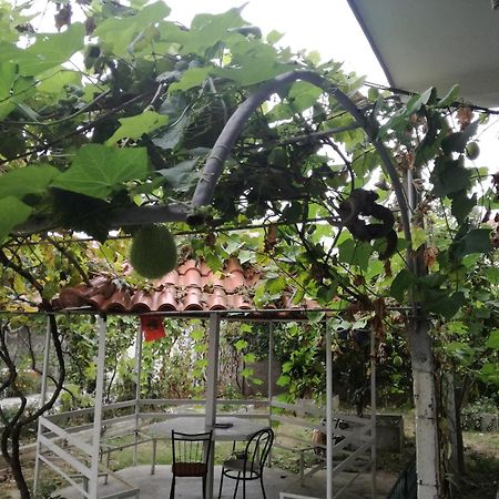 Villa Osmani Durrës Eksteriør billede