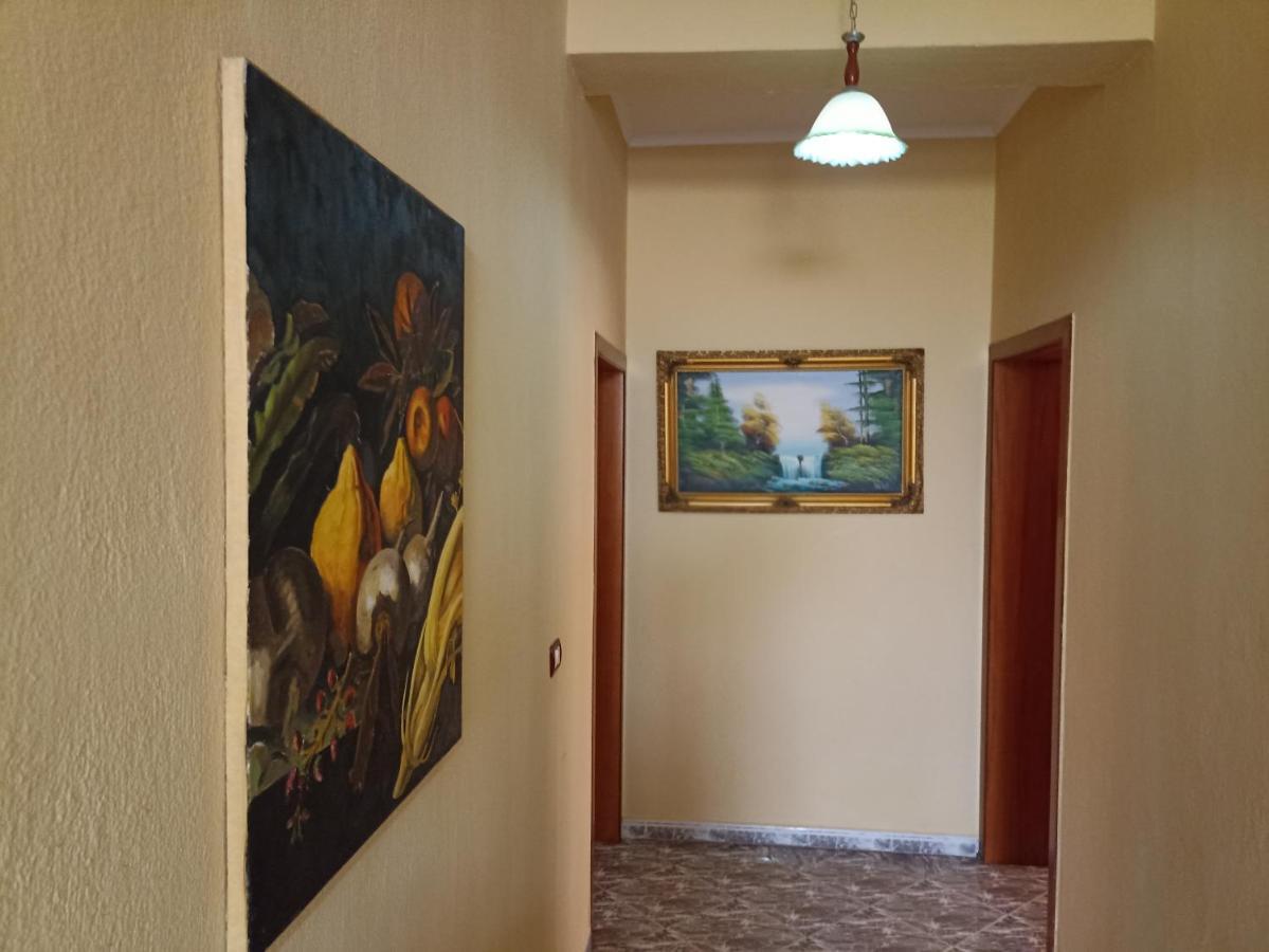 Villa Osmani Durrës Eksteriør billede