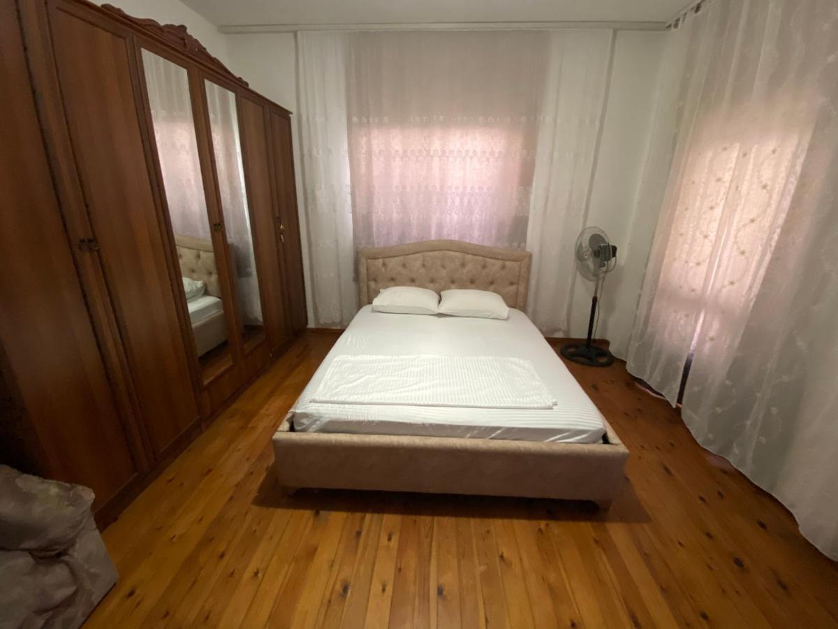 Villa Osmani Durrës Eksteriør billede