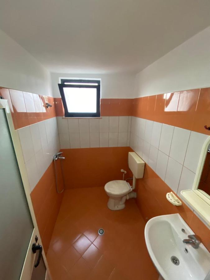 Villa Osmani Durrës Eksteriør billede
