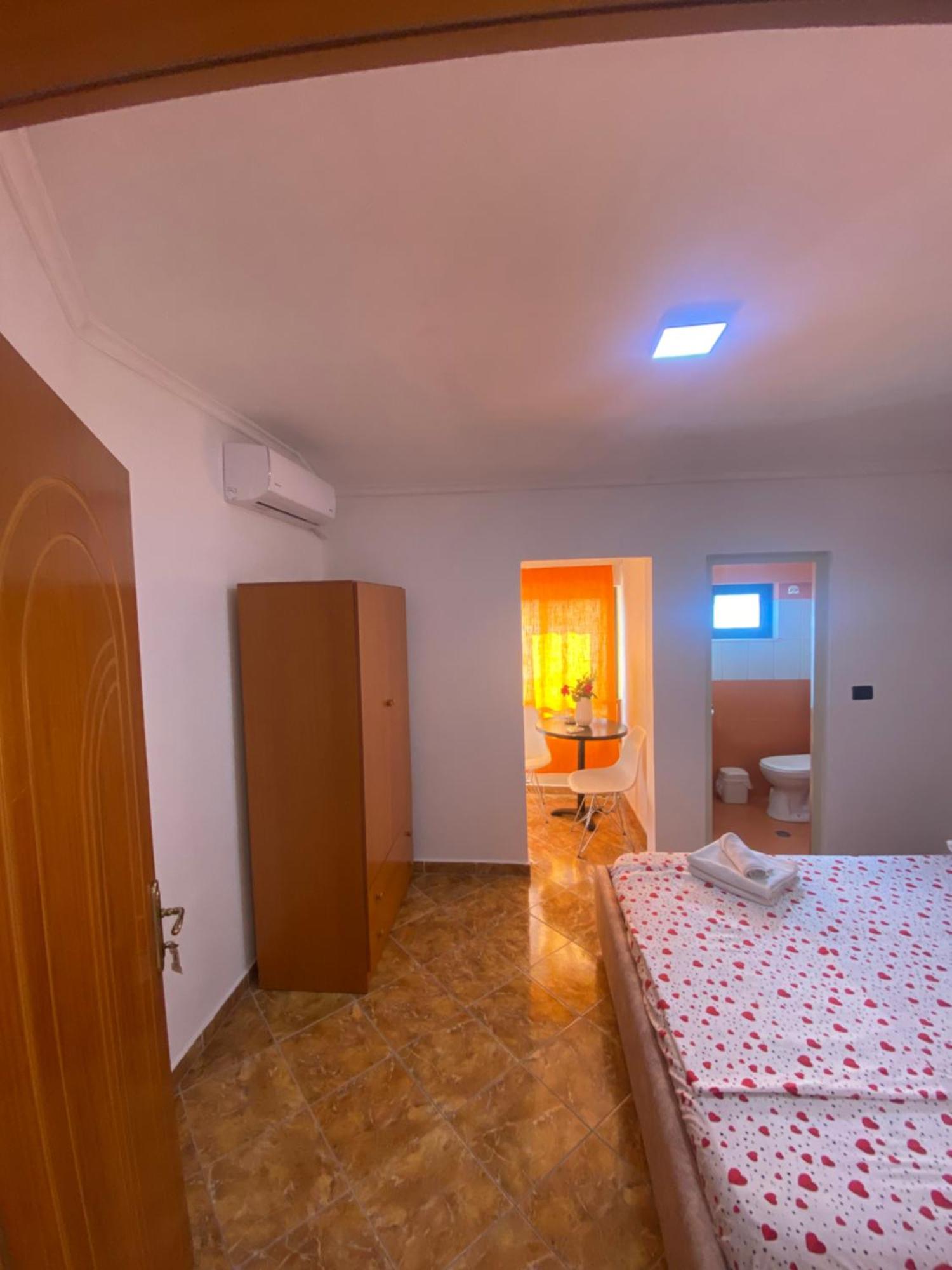 Villa Osmani Durrës Eksteriør billede