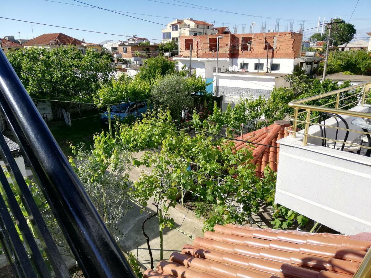 Villa Osmani Durrës Eksteriør billede